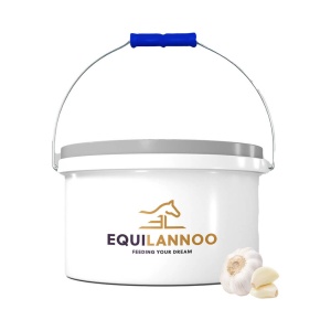 Mineral Bucket with Garlic